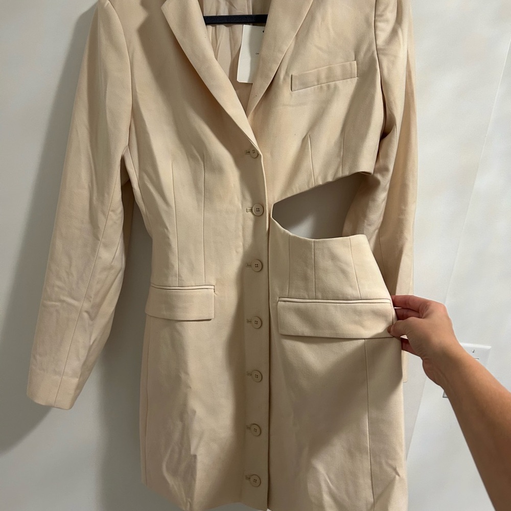 Elegant Cream Women's Blazer Coat